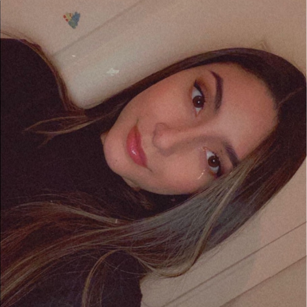 Meet your Posher, Jazmin